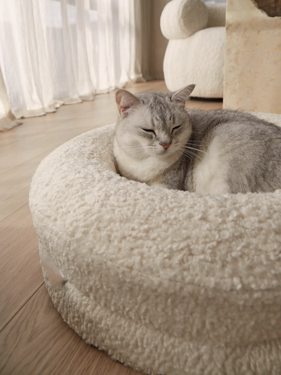 Round Plush Bed