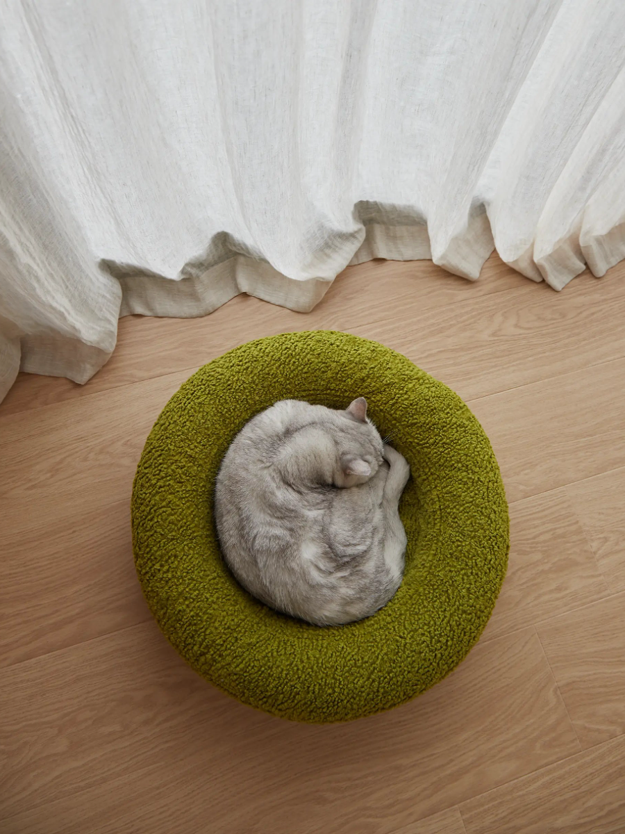 Round Plush Bed